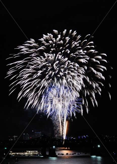 nature,자연,outdoors,옥외,불꽃축제,야경,밤,풍경,nightscape,night,landscape,축제,행사,festival,carnival,event