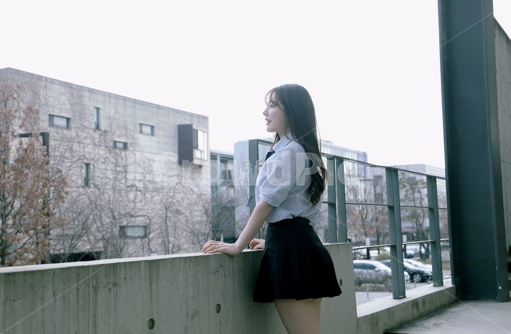 교복,스쿨룩,여학생,여자,상반신,웃는모습,미소,사람,인간,치마,female,skirt,person,옆모습,사람,인물,인간,human,person,여성,여자,woman,female,lady