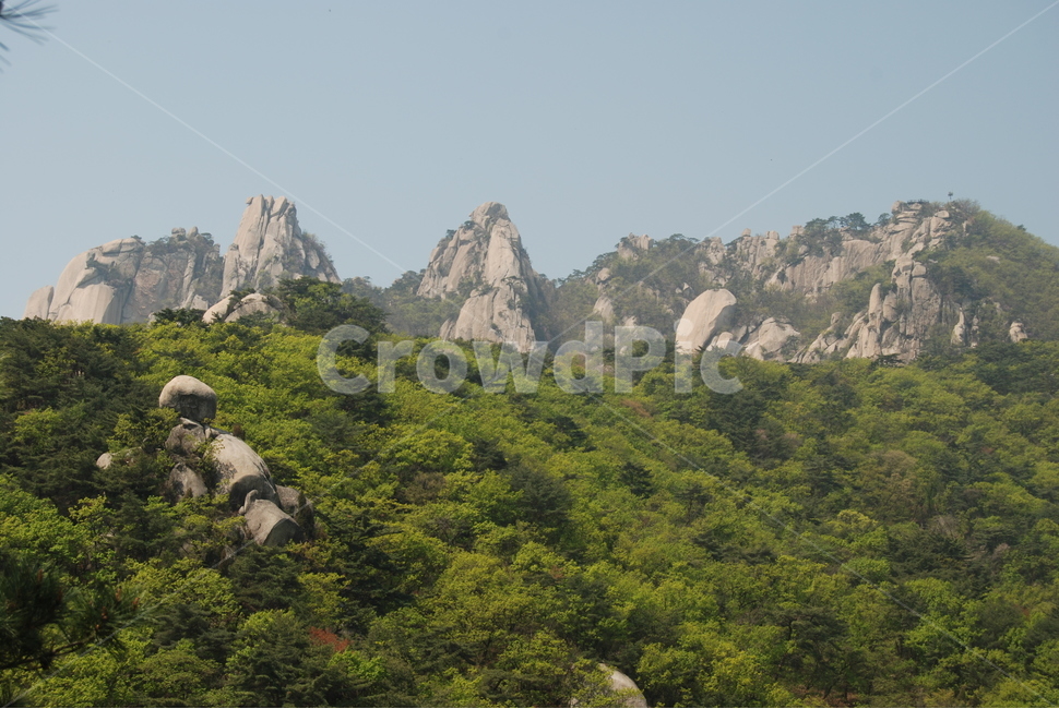 산,mountain,spring,sky,hikingtrail,자연,풍경,nature,landscape,outdoors,옥외