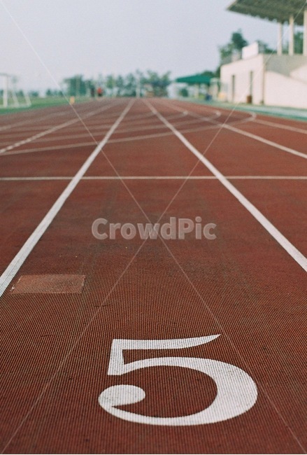 트랙,출발선,운동장,track,field,감성사진,filmphoto,필름사진,스포츠,레저,운동,sports,leisure,exercise