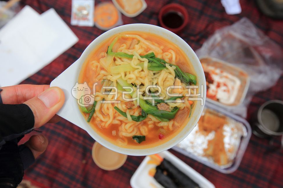 라면,쪽파,쪽파라면,뜨거운,음식,요리,식사,meal,food,그릇,bowl,파라면,끓는,야외,면발,식품,밀가루,면,분식,즉석식품,패스트푸드,간편식사,인스턴트,국물,얼큰한,시원한,맛있는,먹거리