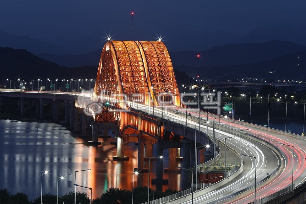 방화대교,서울다리,한강,야경,장노출,차량궤적,다리,road,건축물,bridge,서울야경,바탕화면