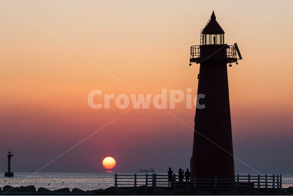 등대,일출,바다,실루엣,사람,하늘,풍경,해,person,human,sunrise,sun,부산,청사포,풍경배경,배경,일출배경
