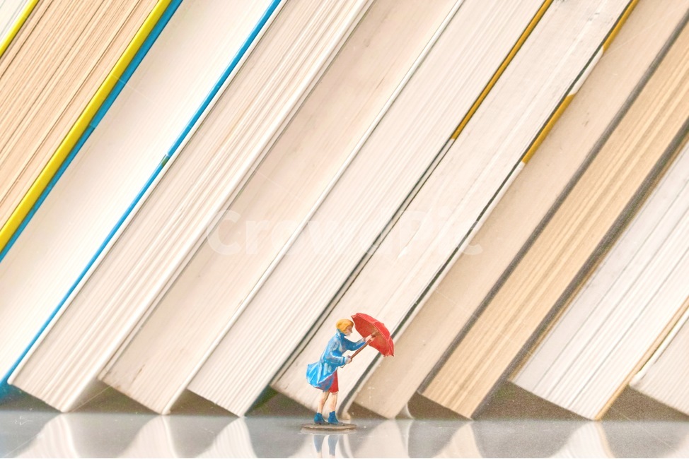 우산,우의,비,장마,도서,빨간우산,빗길,장마철,비오는날,책,독서,book,책방,북,북스토어,bookstore,umbrella,rain