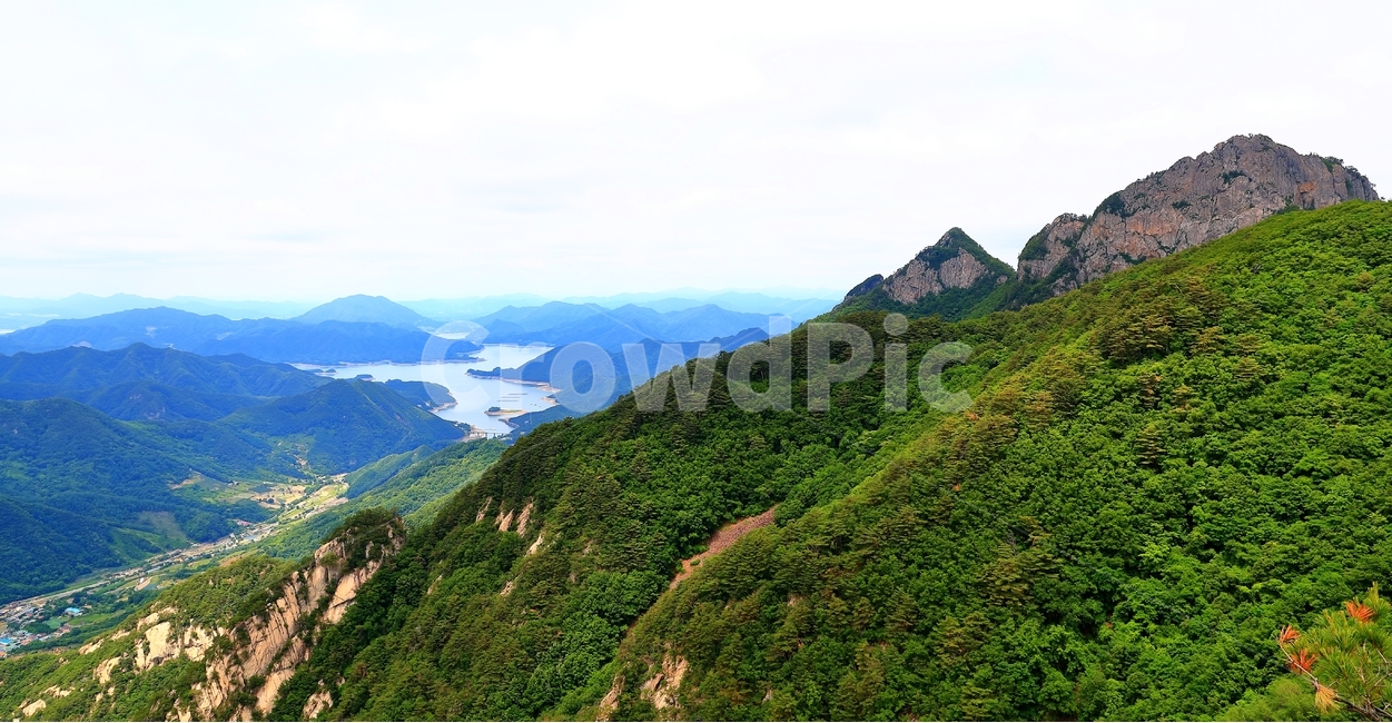 월악산,영봉,청풍호,산,국립공원,자연,풍경,nature,landscape,한국자연풍경,한국자연경관,korea nature landscape,outdoors,옥외,hill,언덕