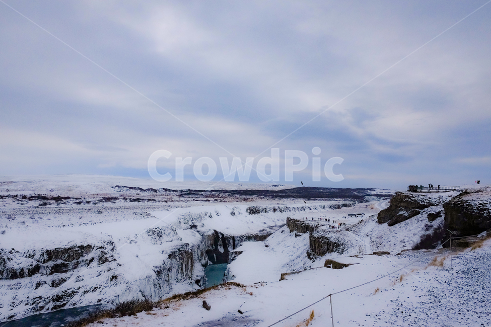 iceland,아이슬란드,아이슬란드폭포,icelandfalls,아이슬란드폭포,굴포스,gullfoss,겨울,겨울풍경,폭포,하늘,푸른,outdoors,옥외,mountain,산,nature,자연,ice,snow,눈,겨울,계절,winter,season,자연,풍경,nature,landscape