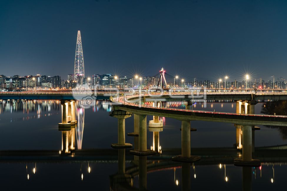 야경,서울,서울의밤,밤풍경,서울밤풍경,밤산책,도시,city,seoul,korea,night,nightscape,서울야경,거울야간풍경,한강,한강야경,한강풍경,반영