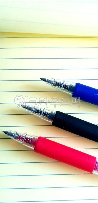 red,blue,note paper,writing,pen,black,memo