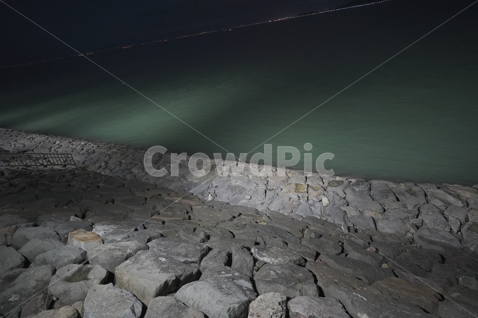 밤바다,바닷가,가로등불빛,sea,light