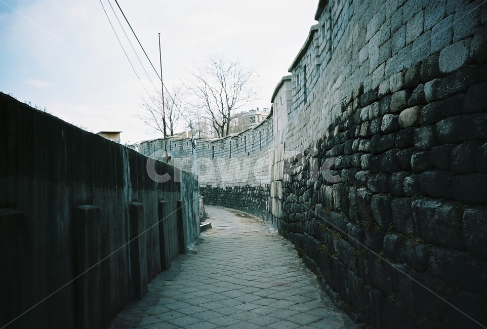 담벼락,돌담길,골목길,옛날길,풍경,추억,회상,골목길,alley,walkway,보도,path,통로,sidewalk,pavement,포장