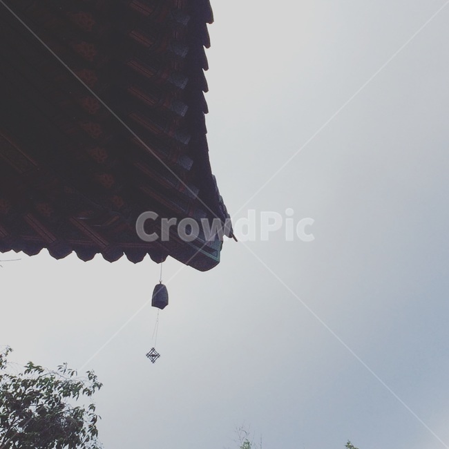 한옥,처마,전통한옥,풍경,풍경소리,흐림,지붕,한국전통,한국문화,korean traditional,korean culture,건축물,건물외관,exterior,building,structure,architecture,construction