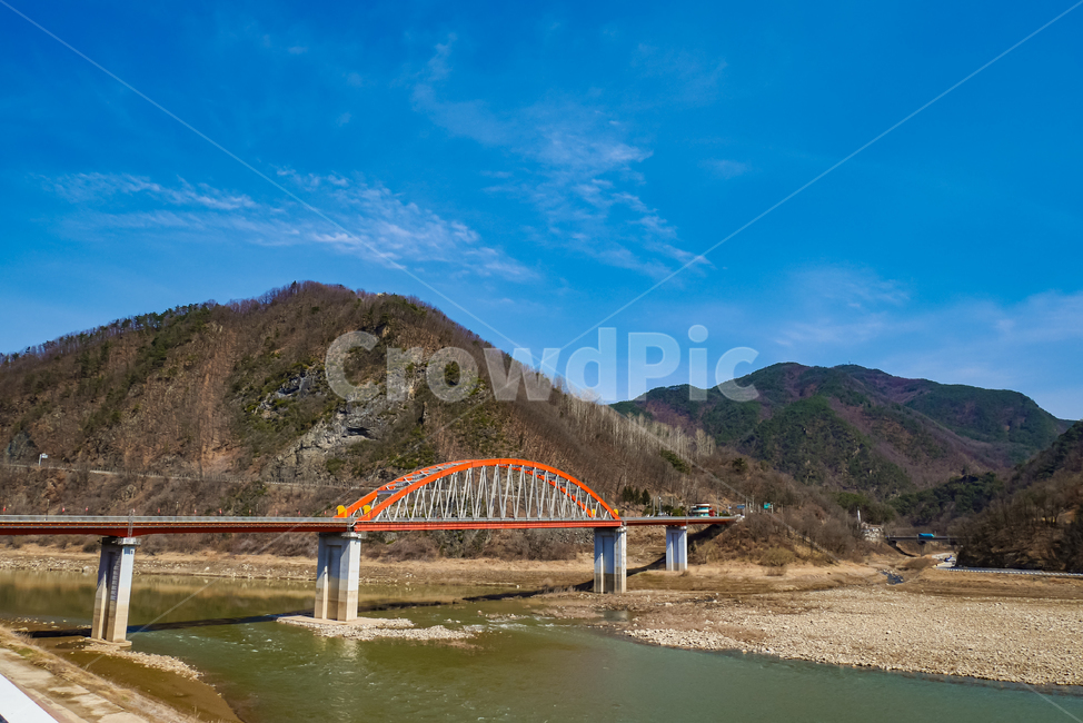 다리,푸른하늘,자연,배경,한국자연풍경,풍경,nature,나무,산,tree,mountain,sky,outdoors,bridge,강,옥외,river