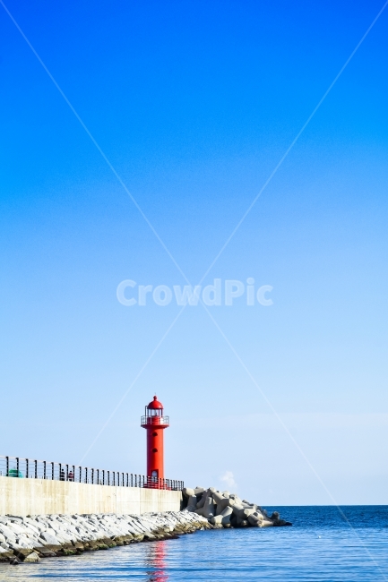 강원도,강릉,등대,빨간등대,바다,여행,데이트코스,드라이브,7번국도,심곡항,자연,풍경,nature,landscape,등대,lighthouse,architecture,건축물,building,건물,tower,탑