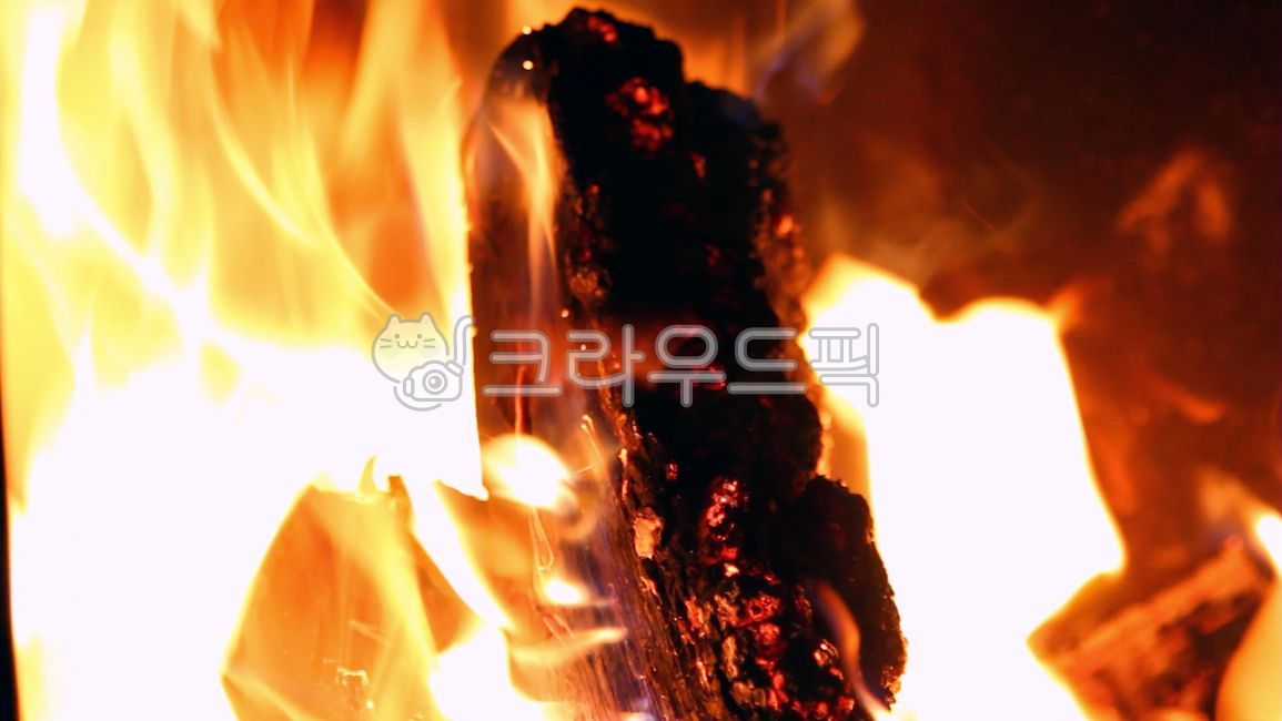 불, 장작, 캠핑, 불멍, 캠프파이어, 사진,이미지,일러스트,캘리그라피 - ItsYmin작가