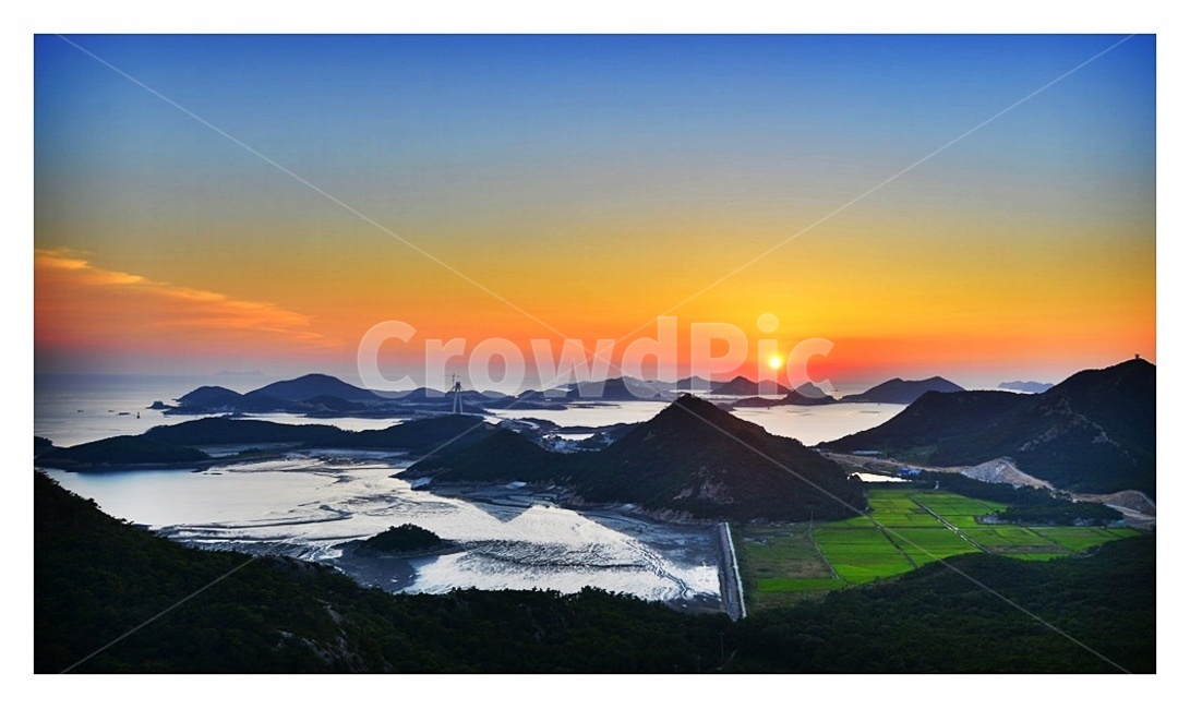 outdoors,옥외,nature,자연,light,빛,flare,플레어,mountain,산,mountainrange,산맥,전북,군산,고군산군도,군도,고군산군도일몰,해넘이,sunset,일몰,dusk,황혼,redsky,붉은하늘,sky,하늘