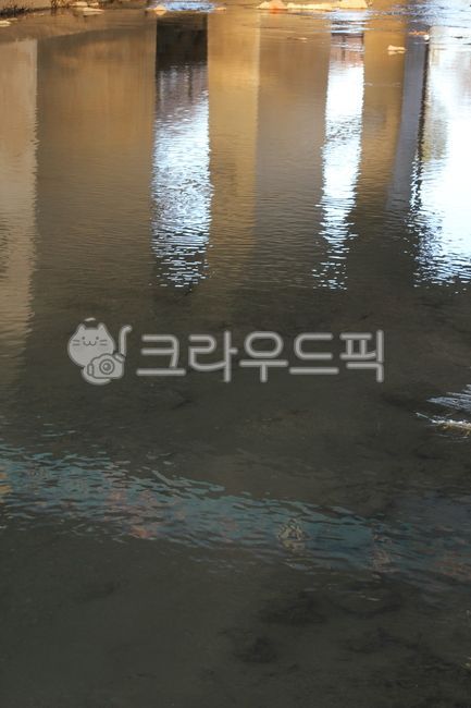 reflection,ripple,river water,Anyang Stream,water,water shadow