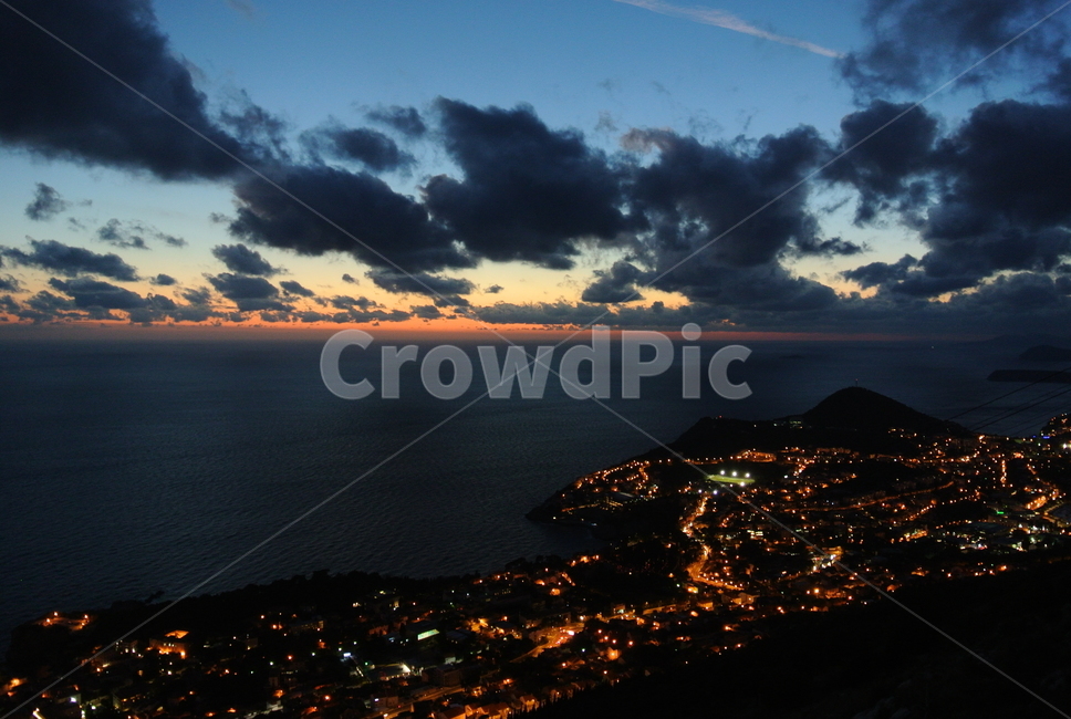 크로아티아,두브로브니크,야경,밤,유럽,불빛,바다,석양,노을,풍경,sky,night,sunset,nightview,city,croatia,light,landscape,dubrovnik,야경,밤,풍경,nightscape,night,landscape,nature,자연,outdoors,옥외,경치,scenery