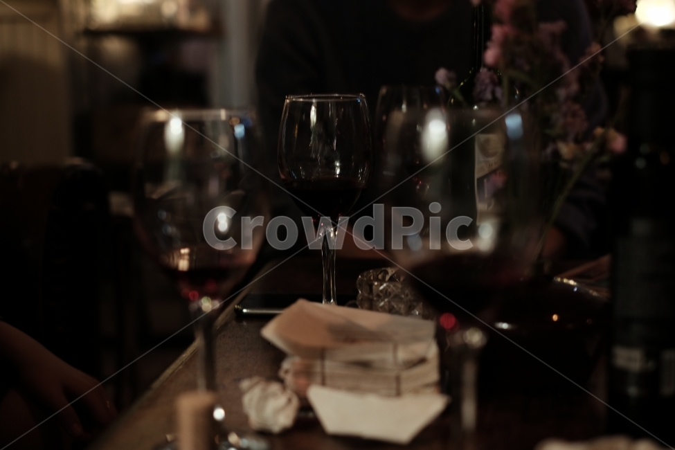 와인,와인잔,bar(바),술,생일,파티,기념일,축하,anniversary,congratulation,celebrate,celebration,술,주류,alcohol
