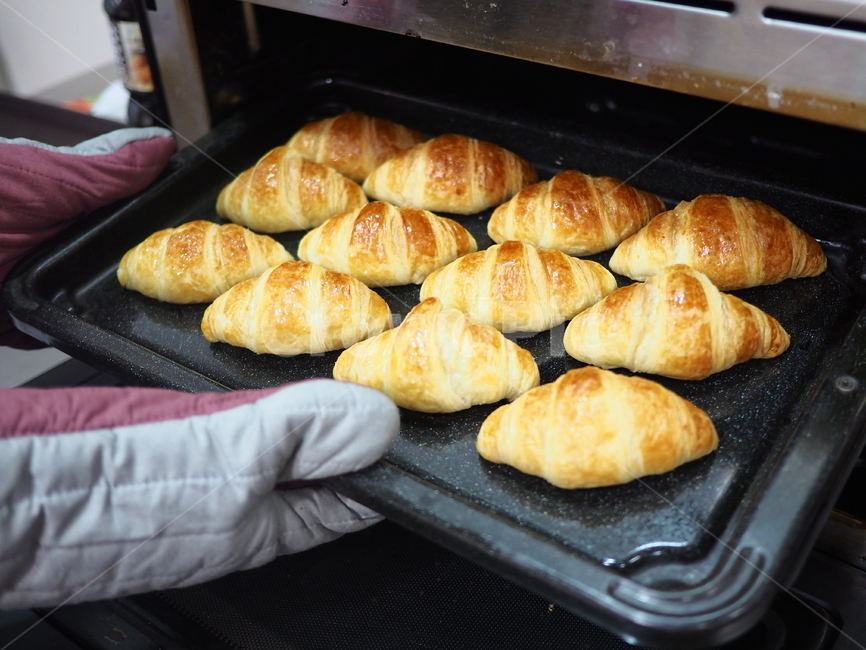 빵,크로와상,베이킹,식품,음식,식사,아침식사,샌드위치,bread,croissant,baking,food,meal,breakfast,sandwich,음식,식재료,요리,food,cook,meal,dishes,food reserves,빵,bread,디저트,간식,후식,dessert,snack