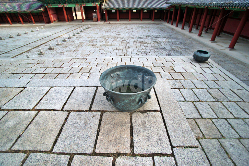드므,방화수,큰독,벽사,경희궁,숭정전,물,종로구,한국전통,한국문화,korean traditional,korean culture,랜드마크,landmark,tourist attraction,한국랜드마크,한국관광지,한국명소,korea landmark,korea tourist attraction
