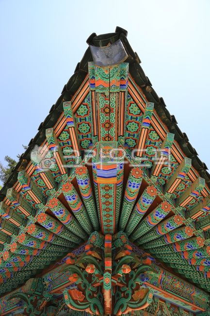 Yangpyeong Yongmunsa Temple,eaves,temple,Yongmunsa Temple,building,Yongmunsan Mountain