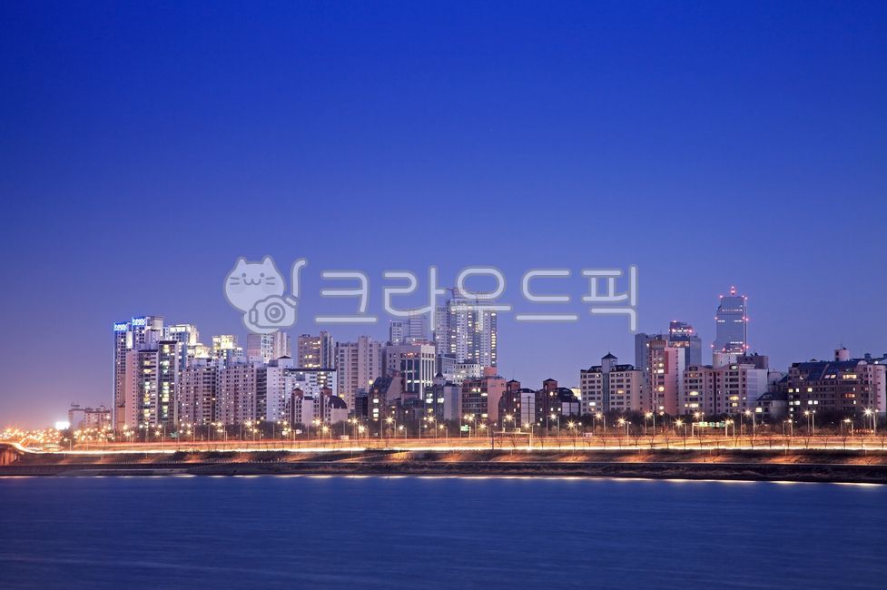 한강,아파트,야경,빌딩,하늘,배경,백그라운드,도시,도심,강,강변,물,풍경,도시풍경,스카이라인,불빛,강남