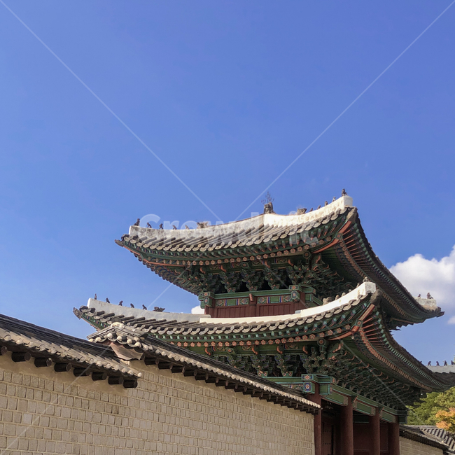 기와,한옥,nature,자연,outdoors,옥외,cumulus,building,건물,shrine,신사,architecture,건축물,한국전통,한국문화,korean traditional,korean culture,건축물,건물외관,exterior,building,structure,architecture,construction