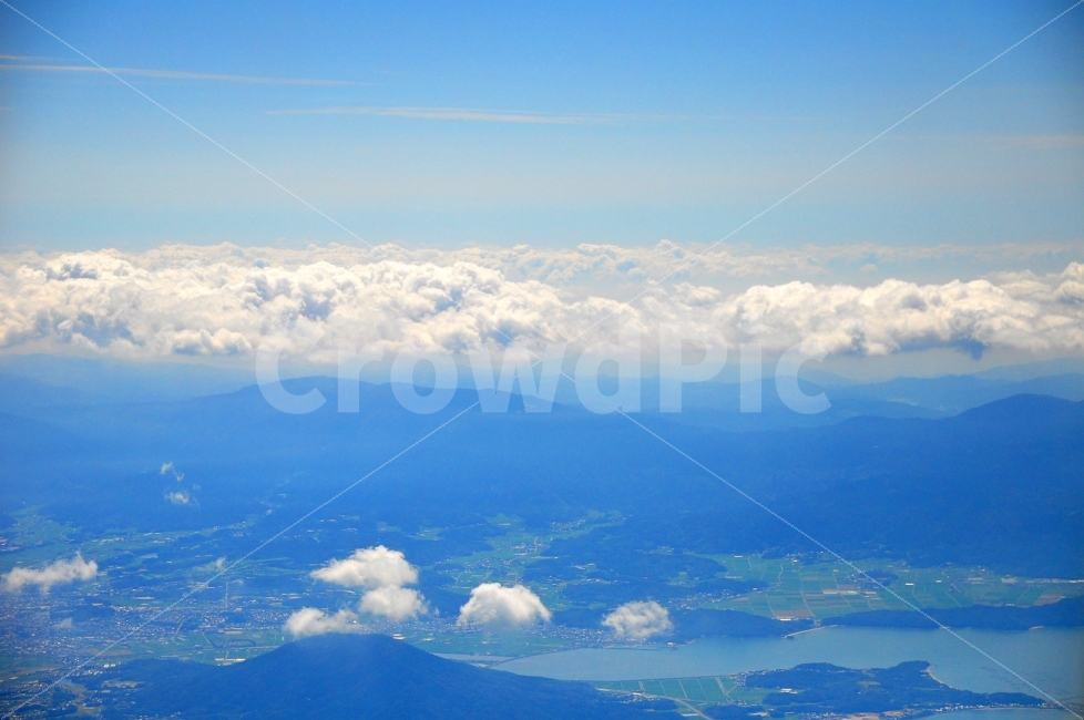 하늘,구름,구름층,땅,여행,비행기,sky,clouds,cumulus,layer,airplane,travel,high,air,land,자연,풍경,nature,landscape,outdoors,옥외,경치,scenery,azure sky,푸른 하늘,aerial view,조감도