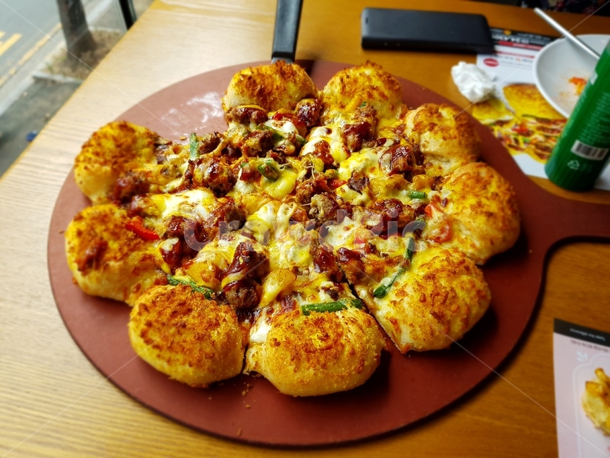 피자,먹방,치즈,음식,외식,음식,식재료,요리,food,cook,meal,dishes,food reserves,빵,bread,양식,서양음식,서양요리,western food,western dishes,western meal,western cook