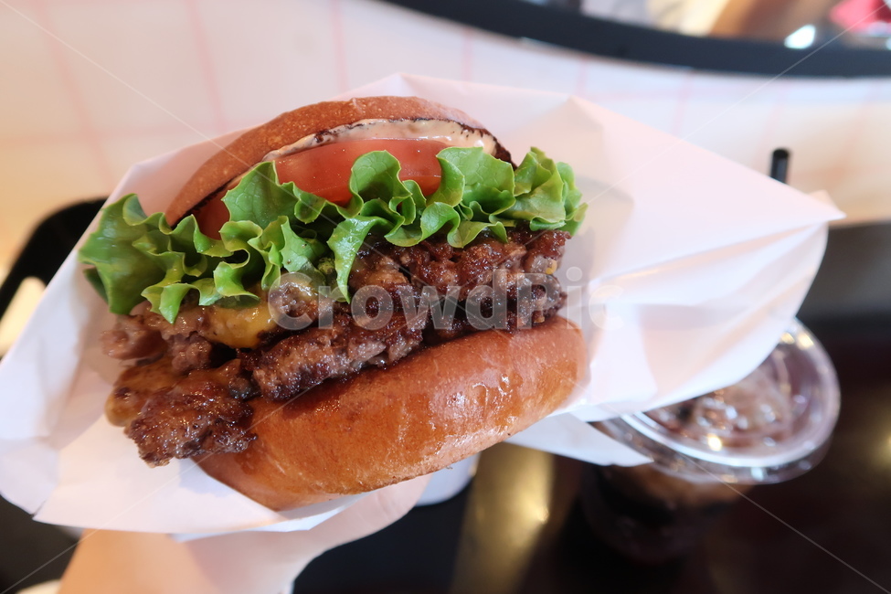 햄버거,음식,와규,먹방,토마토,음식,식재료,요리,food,cook,meal,dishes,food reserves,양식,서양음식,서양요리,western food,western dishes,western meal,western cook