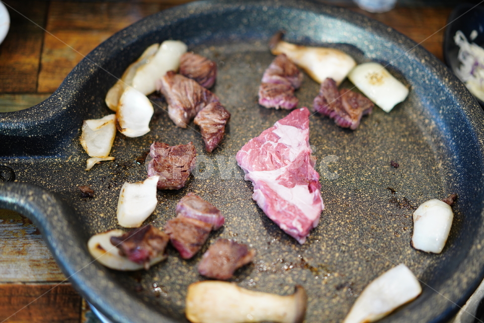 소고기,한우,식사,음식,육식,육류,먹거리,안주,먹방,food,구이,한식,푸드,음식,식재료,요리,food,cook,meal,dishes,food reserves,육류,고기,meat