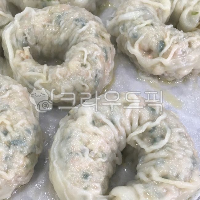 dumpling,thin skin,food,round dumplings