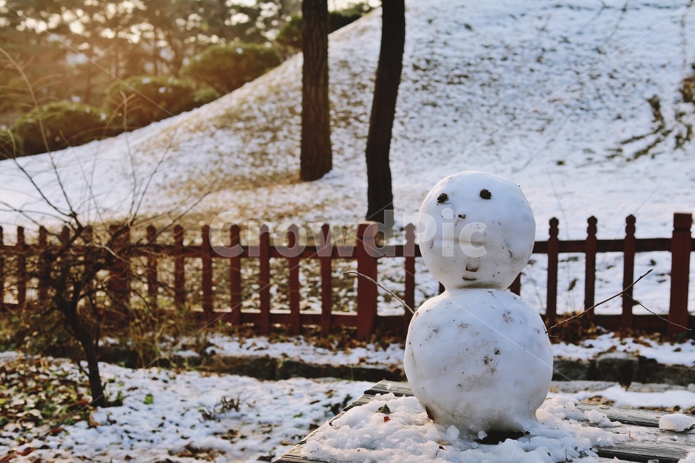 눈사람,공원,겨울,눈,snowman,park,wimter,snow,겨울,계절,winter,season,자연,풍경,nature,landscape,감성,sensible,feeling,outdoors,옥외