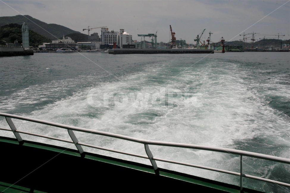 유람선,출항,항구,항해,물살,교통,교통수단,traffic,transportation