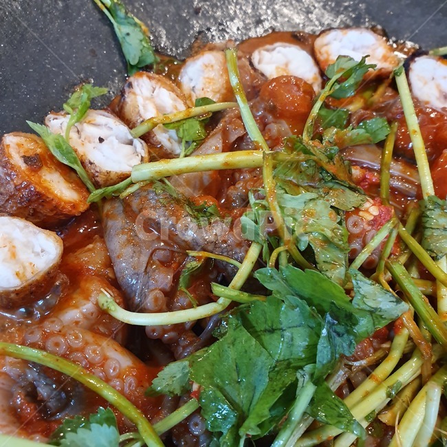 dish,요리,meal,식사,food,음식,쭈꾸미,양념,매운,대창,음식,식재료,요리,food,cook,meal,dishes,food reserves