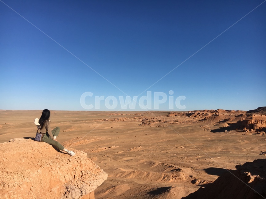 절벽,자연,분위기,감성,감성사진,대자연,nature,soil,sand,outdoors,ootd,베이지,desert,광활,자연,풍경,nature,landscape,사람,인물,인간,human,person,여성,여자,woman,female,lady