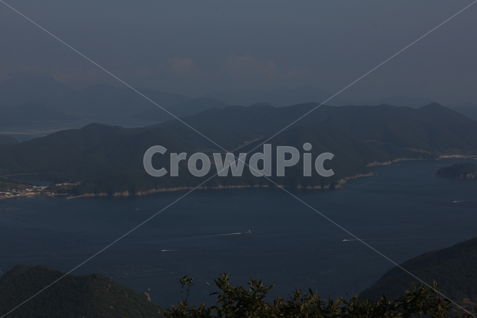 outdoors,옥외,land,nature,산맥,mountainrange,자연,mountain,산,shoreline,해안선,물,water,자연,풍경,nature,landscape,땅,mountain range