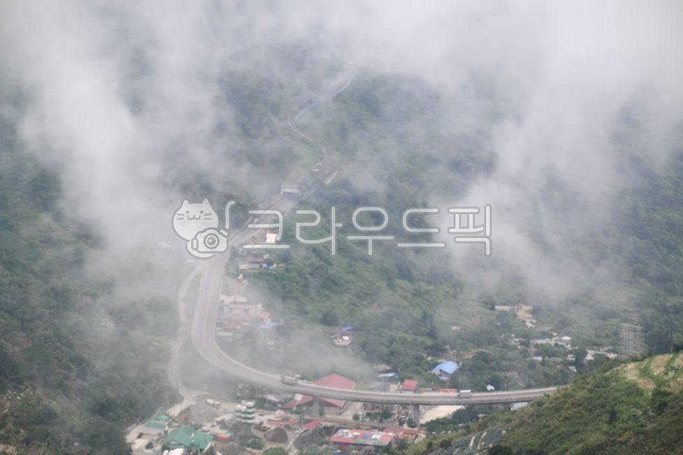 nature,Philippines,mountain road,slope,cloud,mountainous area,Baguio,outdoors,road,road name,Marcos Highway,Fog