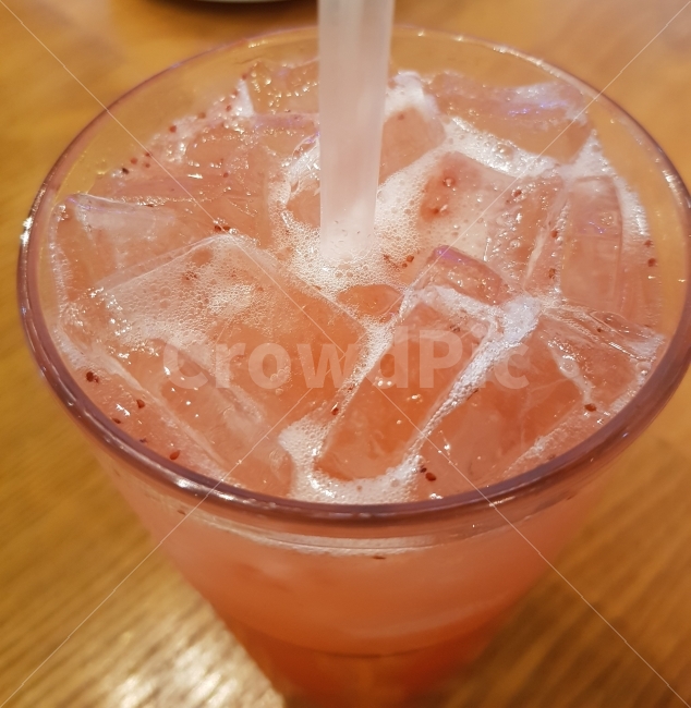 딸기에이드,음료수,레드,아이스,시원한,drink,s,Strawberry,cool,cold,red,ice,delicious,dessert,음료수,drink,beverage