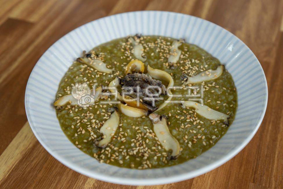 전복죽,전복내장죽,죽요리,해산물,수산물,한국음식,한식,식사,요리,abalonericeporridge,seafood,marineproducts,hansik,koreanfood,meal,음식,식재료,요리,food,cook,meal,dishes,food reserves