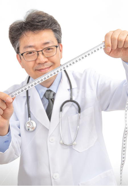 남자,의사,남성,누끼,중년,1인,안경,한국인,동양인,흰색배경,밝은,얼굴,전문직,의료,직업,건강,40대,흰배경,카피스페이스,정면,의학,병원,진료,흰색,자신감,아시아인,50대,질병,보건,주치의,카피,스페이스,위생,유니폼,한국사람,일본인,중국인,사람,1명,상반신,사람,인물,인간,human,person,남성,남자,man,male,의료,의학,병원,medical,hospital,clinic