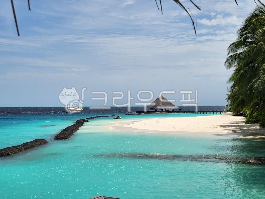 sky,ocean,nature,vacation spot,Maldive Islands,heaven