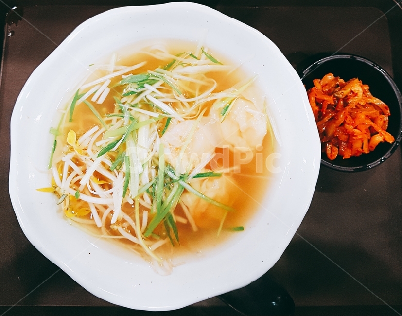 완탕,면요리,면,음식,푸드,아시안음식,국물,새우완탕,음식,식재료,요리,food,cook,meal,dishes,food reserves