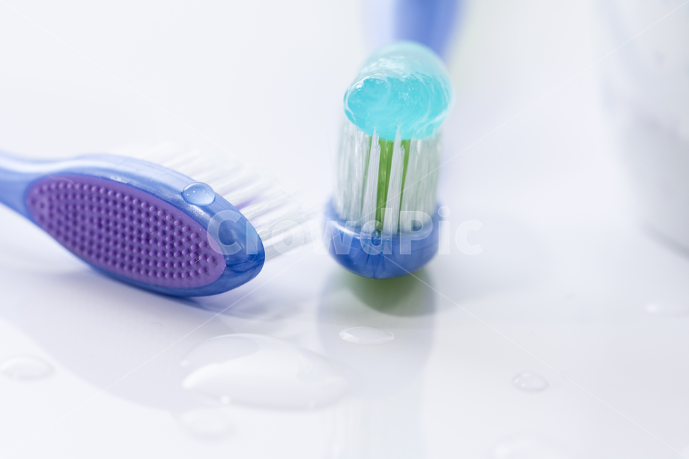 칫솔,치약,물방울,컨셉,연출,치위생,치아관리,도구,건강,습관,closeup,clean,Dental,Healthcare,건강,헬스웨어,헬스케어,healthware,health care,사물,물건,오브젝트,thing,object,matter,연출,컨셉,콘셉,direction,concept
