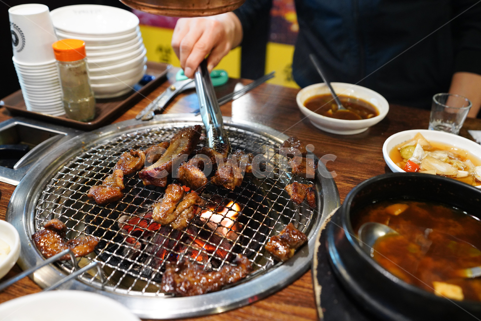 갈비,돼지,구이,안주,한식,음식,먹거리,고기,육류,육식,식사,음식,식재료,요리,food,cook,meal,dishes,food reserves,육류,고기,meat