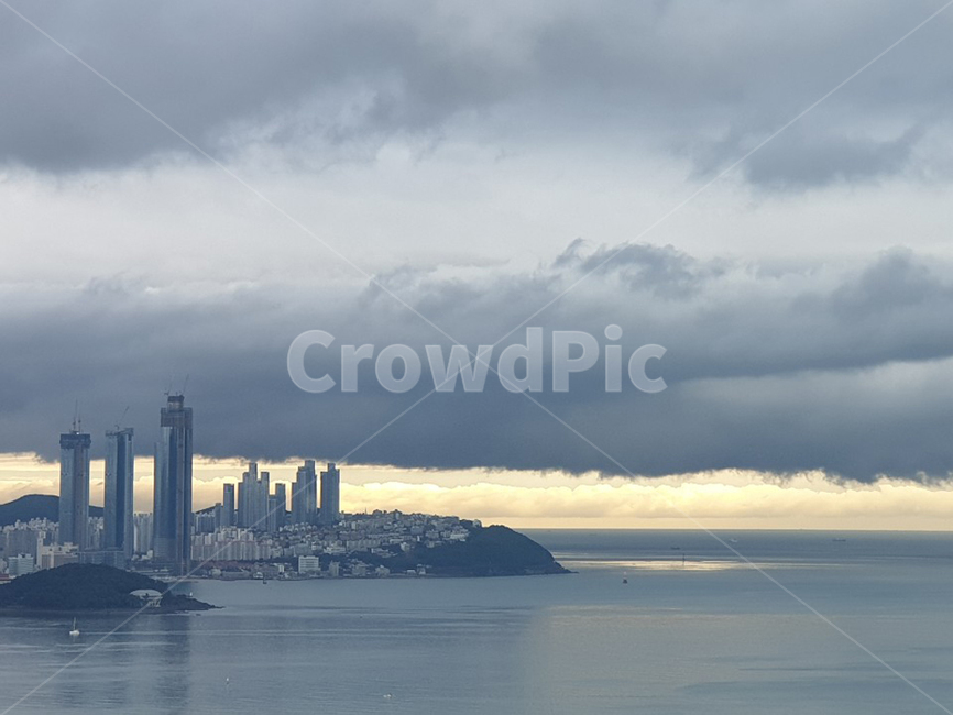 lct,달맞이고개,구름,해운대,바다,busan,cloud,sea,busansea,sky
