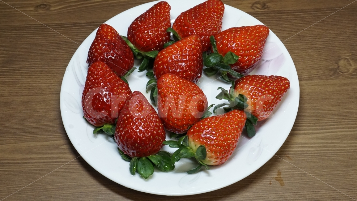 과일,열매,딸기,strawberry,스트로우베리,식물,fruit,nature,빨강,빨간,야채,채소,접사,macro,접시,그릇,테이블,식탁,red,맛있는,맛있다,신선,과실,비타민,음식,식재료,요리,food,cook,meal,dishes,food reserves,과일,열매,fruit,채소,야채,vegetables