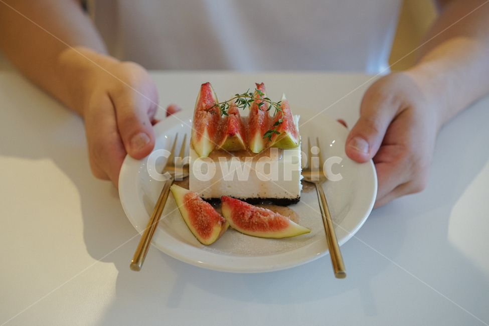 무화과디저트,무화과케익,디저트,음료,카페,간식,cafe,음식,식재료,요리,food,cook,meal,dishes,food reserves,디저트,간식,후식,dessert,snack,감성,sensible,feeling