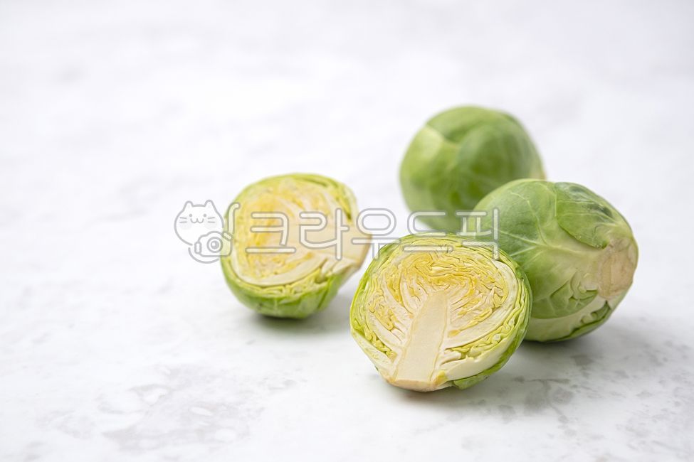 mini cabbage,cabbage,vegetable,Brussels Sprouts,food,Food Ingredients,ingredients,fresh food,fresh,organic