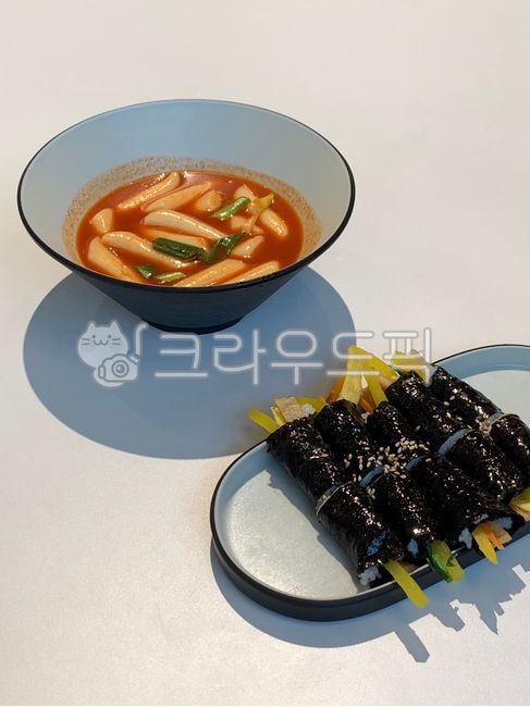 떡볶이,김밥,분식,국물떡볶이,꼬마김밥,음식,식사,dish,접시,food,bowl,그릇